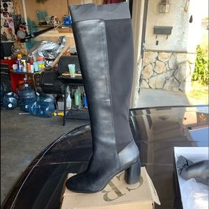 Black boot size 11